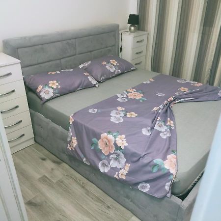 Mimoza Appartament Golem  Ngoại thất bức ảnh