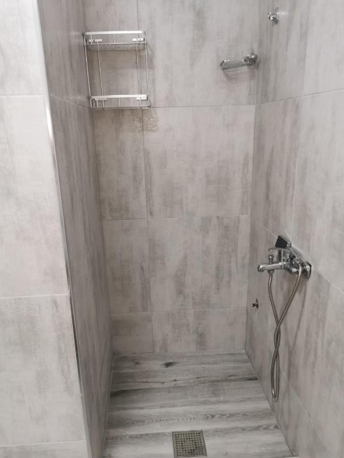 Mimoza Appartament Golem  Ngoại thất bức ảnh